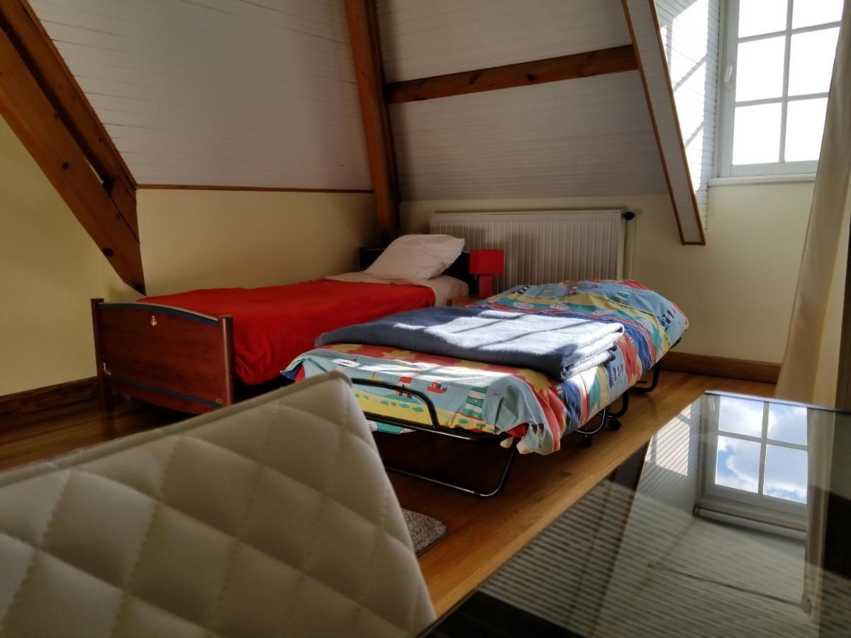 Domaine De Bellevue Bed & Breakfast Beaupuy  Exterior photo